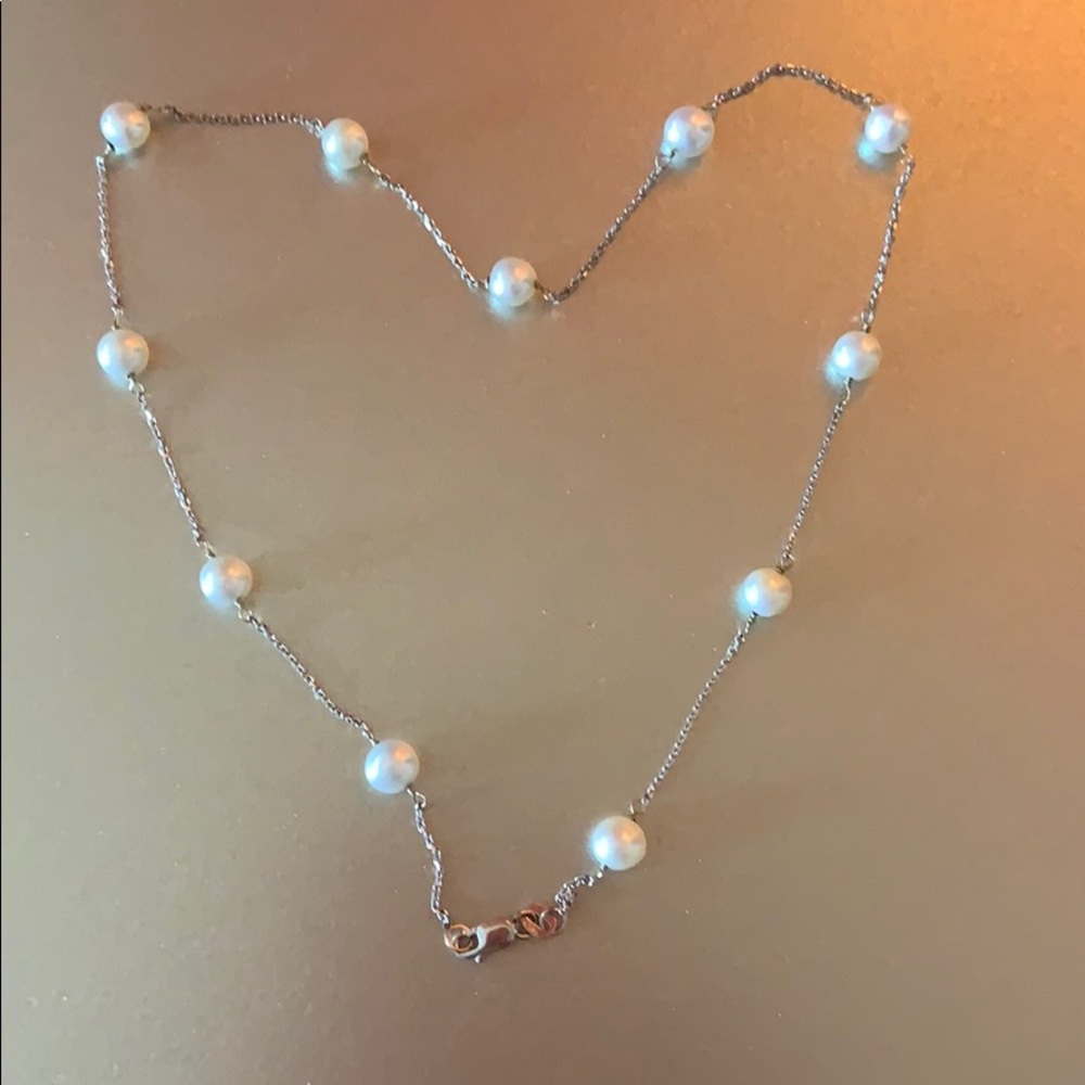 Genuine pearl and sterling silver necklace